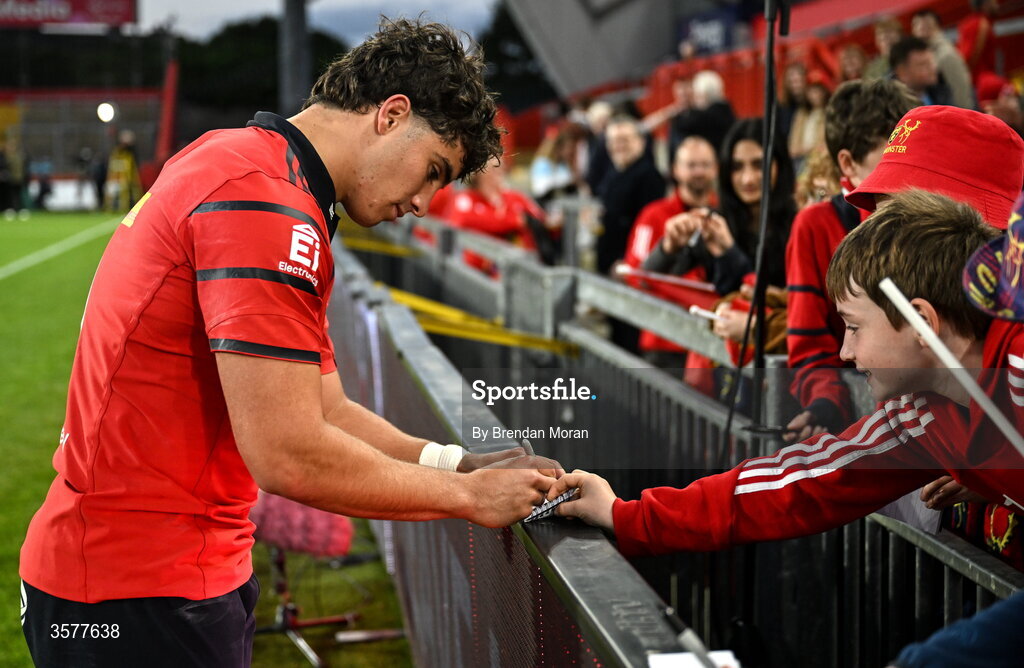 26 September 2026; Ben O’Donovan of Munster signs autographs after the United Rugby Championship match between Munster and Glasgow Warriors at Thomond Park in Limerick. Photo by Brendan Moran/Sportsfile