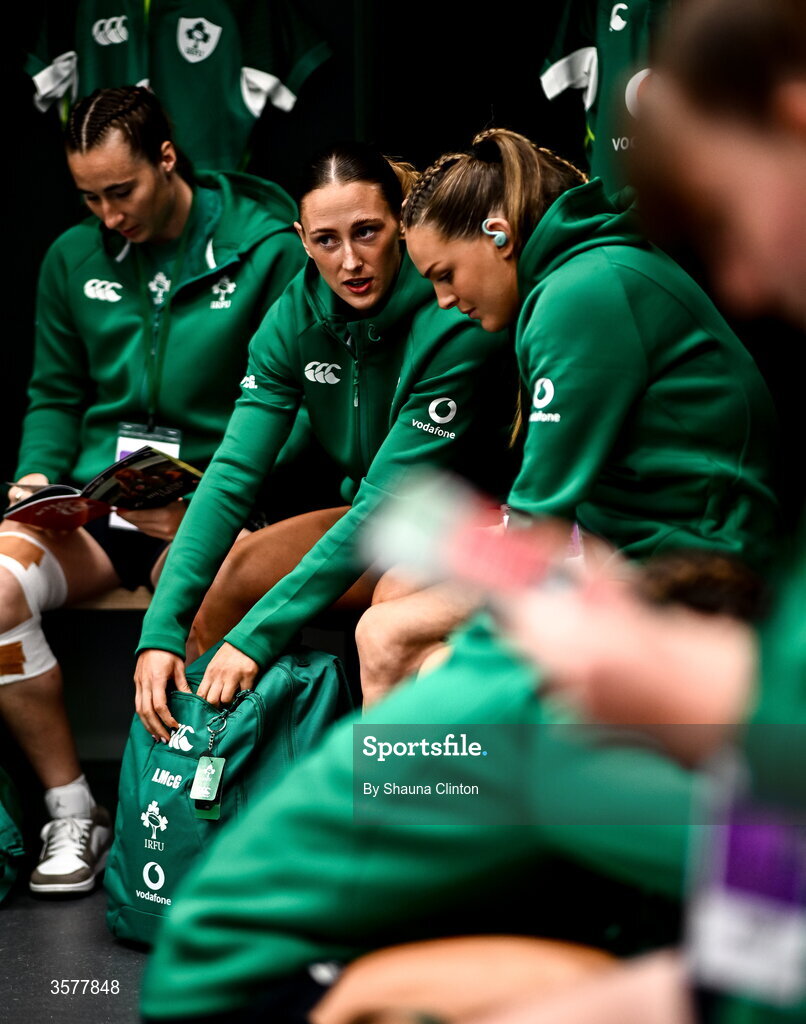 27 September 2026; Anna McGann, centre, and Béibhinn Parsons in the Ireland dressingroom before the WXV Global Series match between Ireland and Japan at Dexcom Stadium in Galway. Photo by Shauna Clinton/Sportsfile