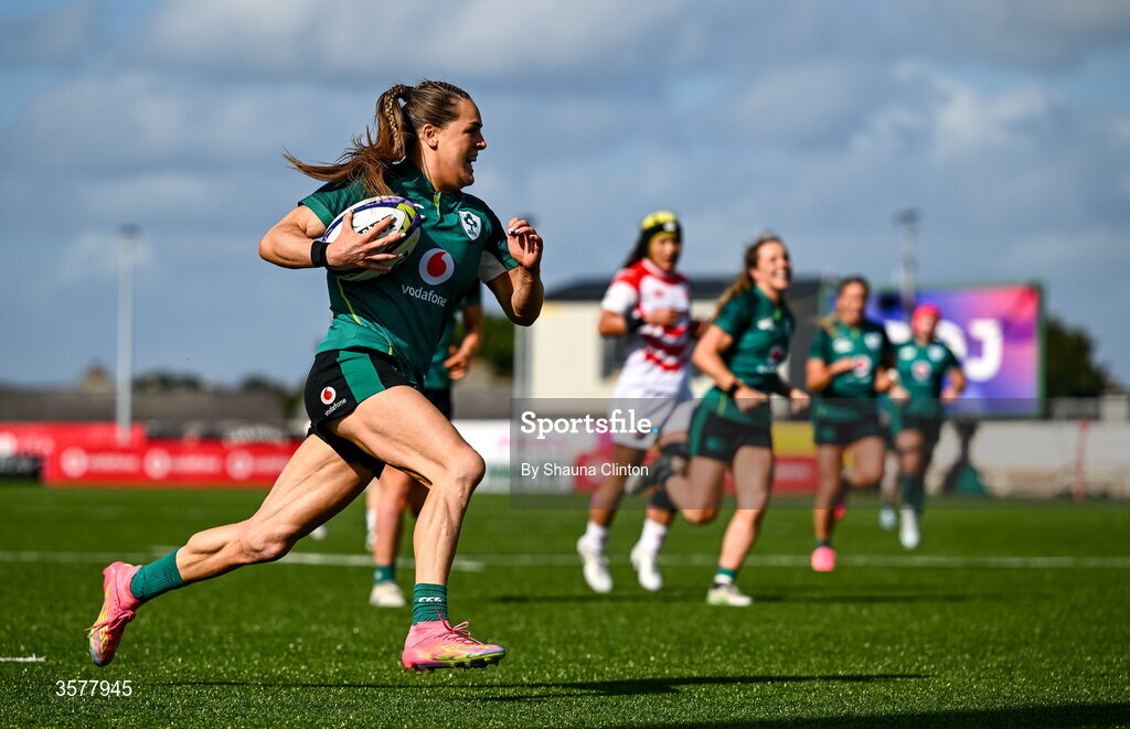 27 September 2026; Béibhinn Parsons of Ireland on the way to scoring her side's third try, equalling the record of Alison Miller, during the WXV Global Series match between Ireland and Japan at Dexcom Stadium in Galway. Photo by Shauna Clinton/Sportsfile