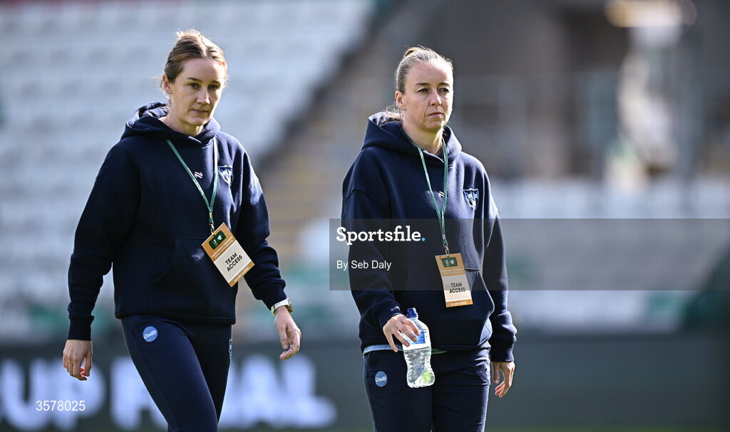 27 September 2026; Shelbourne players Rachel Graham, left, and Pearl Slattery before the 2026 Club Orange Women's FAI Cup final between Athlone Town and Shelbourne at Tallaght Stadium in Dublin. Photo by Seb Daly/Sportsfile