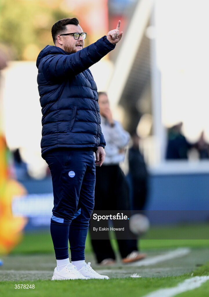 27 September 2026; Shelbourne manager Sean Russell issues instruction during the 2026 Club Orange Women's FAI Cup final between Athlone Town and Shelbourne at Tallaght Stadium in Dublin. Photo by Eakin Howard/Sportsfile