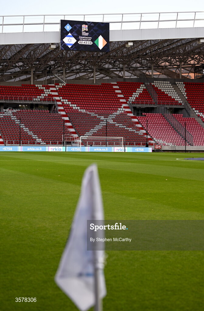 27 September 2026; The scoreboard showing the countdown time to the UEFA Nations League B match between Israel and the Republic of Ireland at Nagyerdei Stadion in Debrecen, Hungary. Photo by Stephen McCarthy/Sportsfile