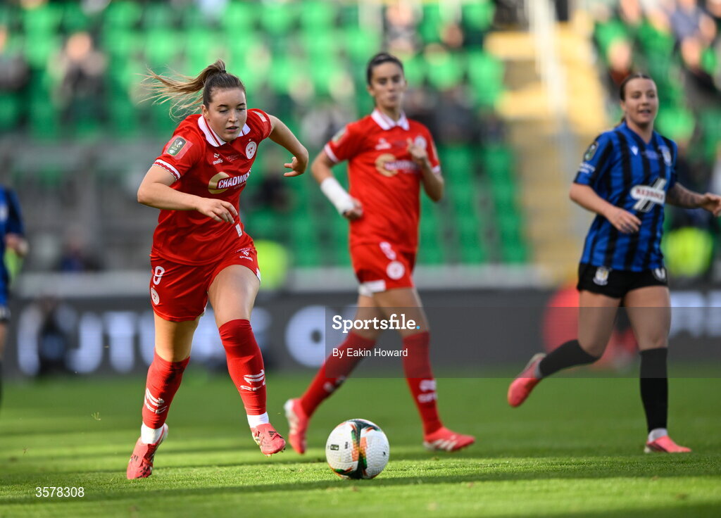 27 September 2026; Kate Mooney of Shelbourne in action during the 2026 Club Orange Women's FAI Cup final between Athlone Town and Shelbourne at Tallaght Stadium in Dublin. Photo by Eakin Howard/Sportsfile