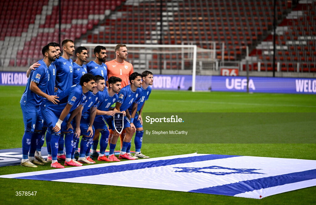 27 September 2026; The Israel team pose for a team photo before the UEFA Nations League B match between Israel and the Republic of Ireland at Nagyerdei Stadion in Debrecen, Hungary. Photo by Stephen McCarthy/Sportsfile