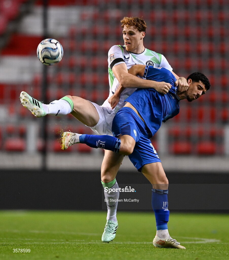 27 September 2026; Jake O'Brien of Republic of Ireland in action against Dor Turgeman of Israel during the UEFA Nations League B match between Israel and the Republic of Ireland at Nagyerdei Stadion in Debrecen, Hungary. Photo by Stephen McCarthy/Sportsfile