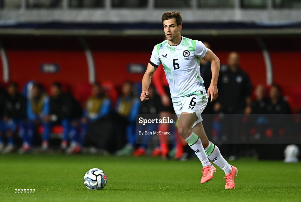 27 September 2026; Jayson Molumby of Republic of Ireland wears a black armband in recognition for all the lives lost in the conflict in Gaza during the UEFA Nations League B match between Israel and the Republic of Ireland at Nagyerdei Stadion in Debrecen, Hungary. Photo by Ben McShane/Sportsfile