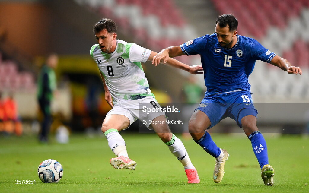 27 September 2026; Jason Knight of Republic of Ireland holds off the challenge of Eliel Peretz of Israel during the UEFA Nations League B match between Israel and the Republic of Ireland at Nagyerdei Stadion in Debrecen, Hungary. Photo by Stephen McCarthy/Sportsfile