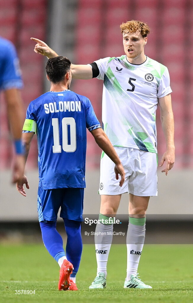 27 September 2026; Jake O'Brien of Republic of Ireland and Manor Solomon of Israel during the UEFA Nations League B match between Israel and the Republic of Ireland at Nagyerdei Stadion in Debrecen, Hungary. Photo by Stephen McCarthy/Sportsfile