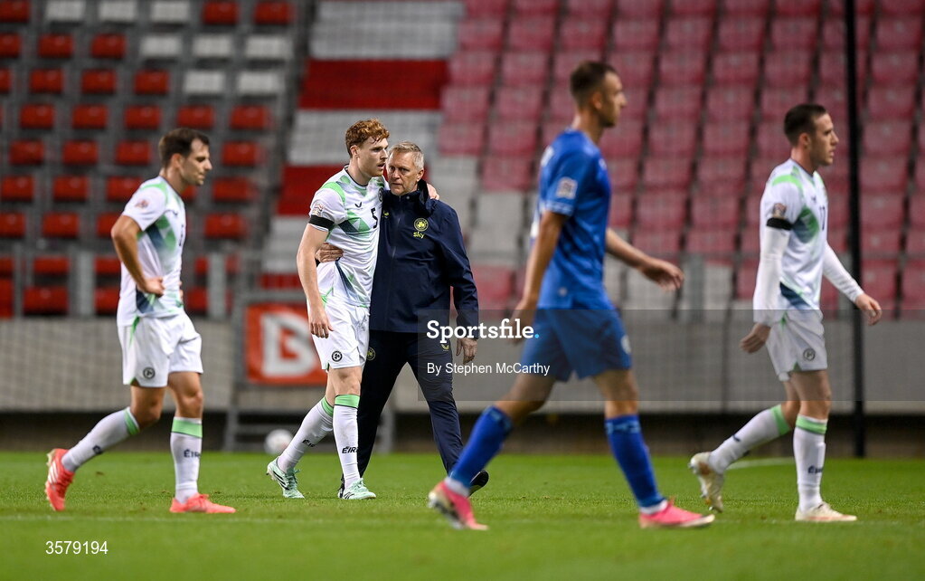 27 September 2026; Republic of Ireland head coach Heimir Hallgrimsson with Jake O'Brien at half-time of the UEFA Nations League B match between Israel and the Republic of Ireland at Nagyerdei Stadion in Debrecen, Hungary. Photo by Stephen McCarthy/Sportsfile