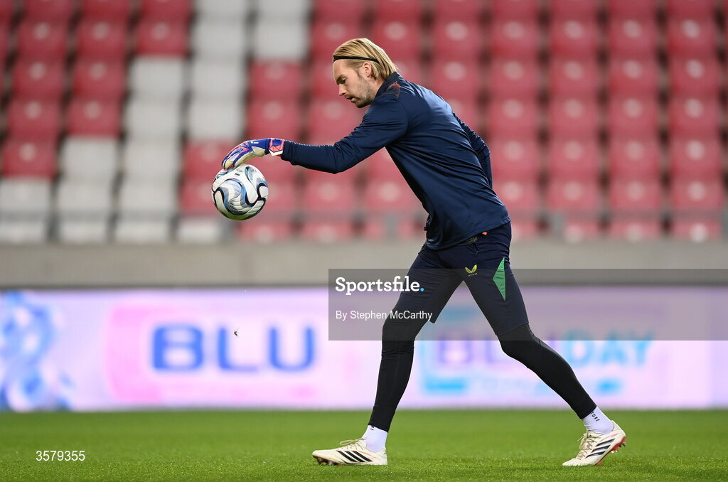 27 September 2026; Republic of Ireland goalkeeper Caoimhín Kelleher before the UEFA Nations League B match between Israel and the Republic of Ireland at Nagyerdei Stadion in Debrecen, Hungary. Photo by Stephen McCarthy/Sportsfile