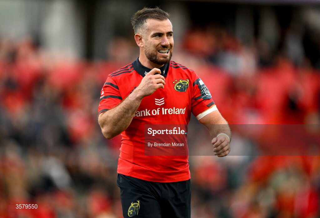 26 September 2026; JJ Hanrahan of Munster during the United Rugby Championship match between Munster and Glasgow Warriors at Thomond Park in Limerick. Photo by Brendan Moran/Sportsfile