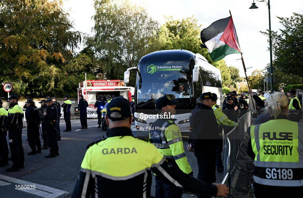 1 October 2026; The Republic of Ireland team bus arrives ahead of the UEFA Nations League B match between the Republic of Ireland and Austria at the Aviva Stadium in Dublin. Photo by Paul Phelan/Sportsfile