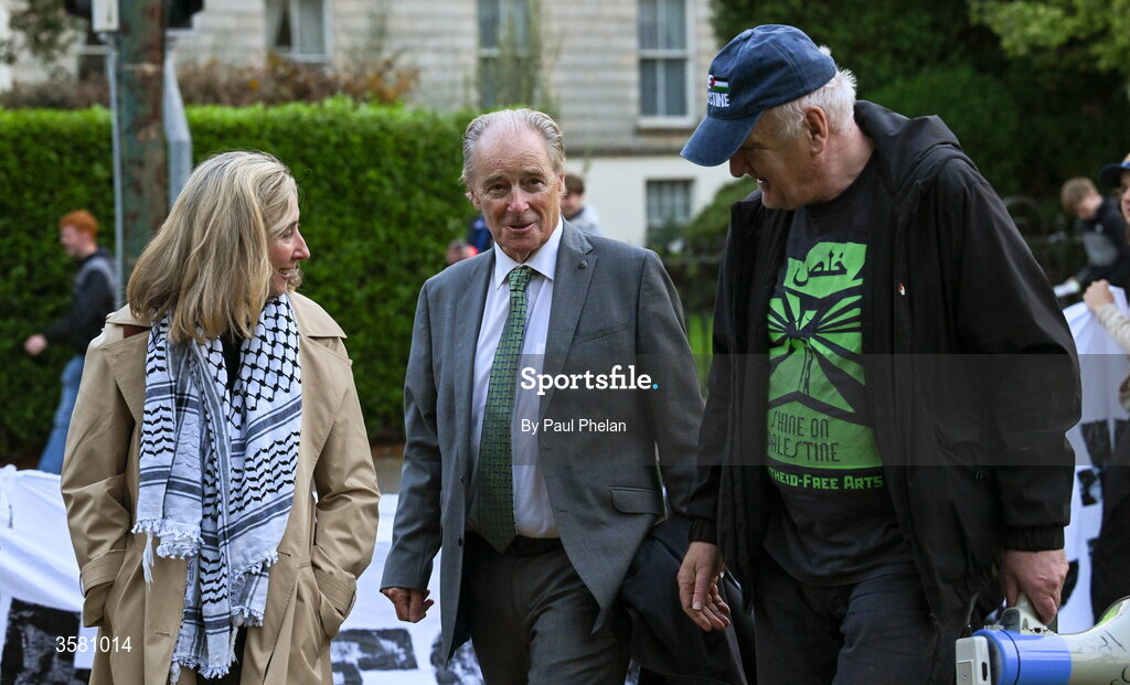 1 October 2026; Former Republic of Ireland MNT and St Patrick's Athletic manager Brian Kerr, centre, arrives at the protest outside of the stadium before the UEFA Nations League B match between the Republic of Ireland and Austria at the Aviva Stadium in Dublin. Photo by Paul Phelan/Sportsfile