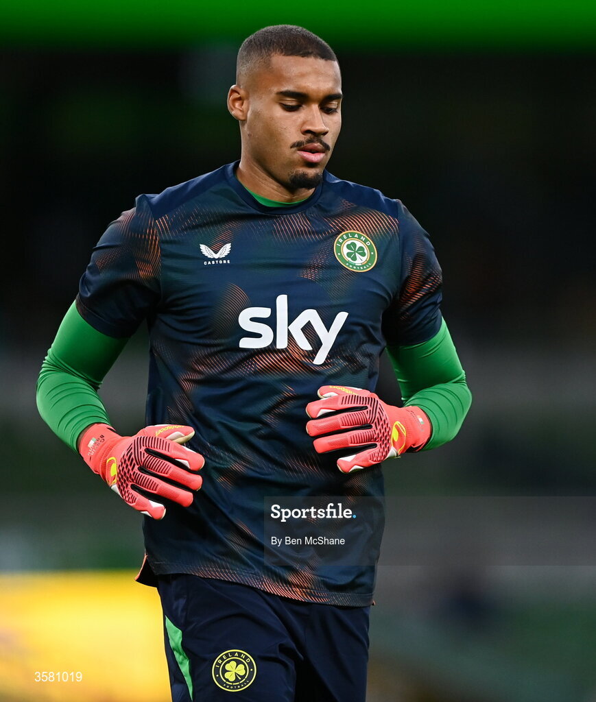 1 October 2026; Republic of Ireland goalkeeper Gavin Bazunu warms up before the UEFA Nations League B match between the Republic of Ireland and Austria at the Aviva Stadium in Dublin. Photo by Ben McShane/Sportsfile