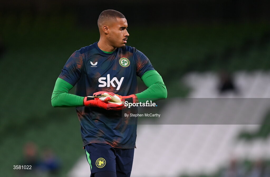 1 October 2026; Republic of Ireland goalkeeper Gavin Bazunu warms up before the UEFA Nations League B match between the Republic of Ireland and Austria at the Aviva Stadium in Dublin. Photo by Stephen McCarthy/Sportsfile