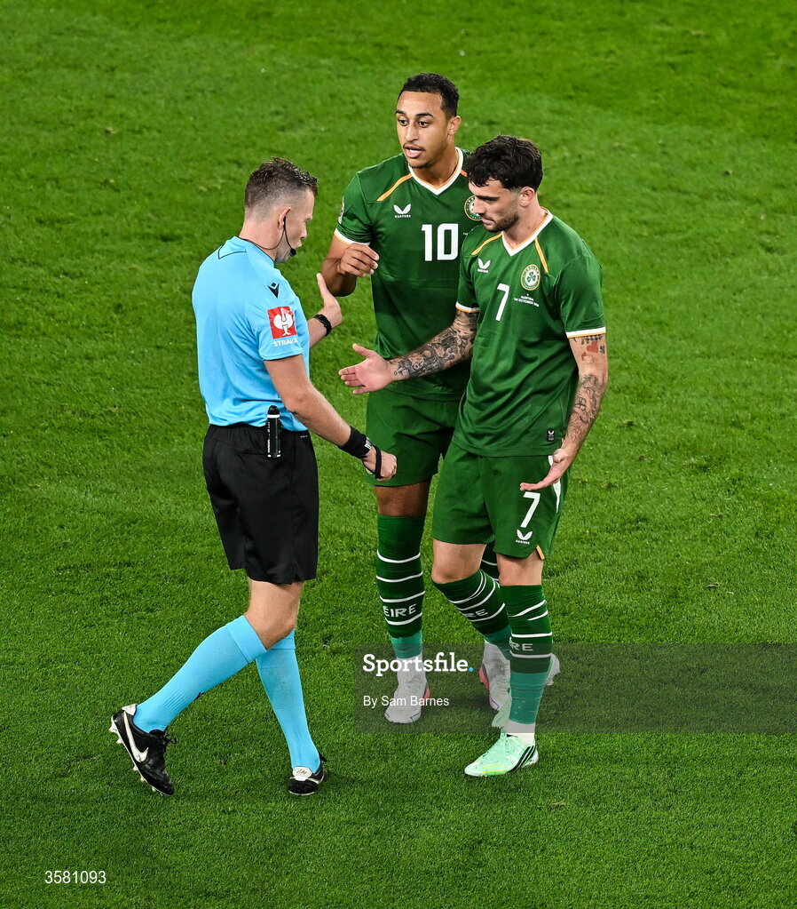 1 October 2026; Adam Idah, centre, and Troy Parrott of Republic of Ireland remonstrate with referee Allard Lindhout during the UEFA Nations League B match between the Republic of Ireland and Austria at the Aviva Stadium in Dublin. Photo by Sam Barnes/Sportsfile