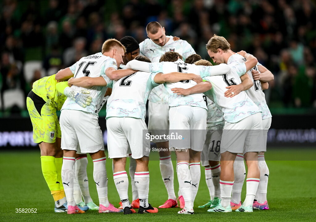 1 October 2026; Austria players huddle before the UEFA Nations League B match between the Republic of Ireland and Austria at the Aviva Stadium in Dublin. Photo by Stephen McCarthy/Sportsfile