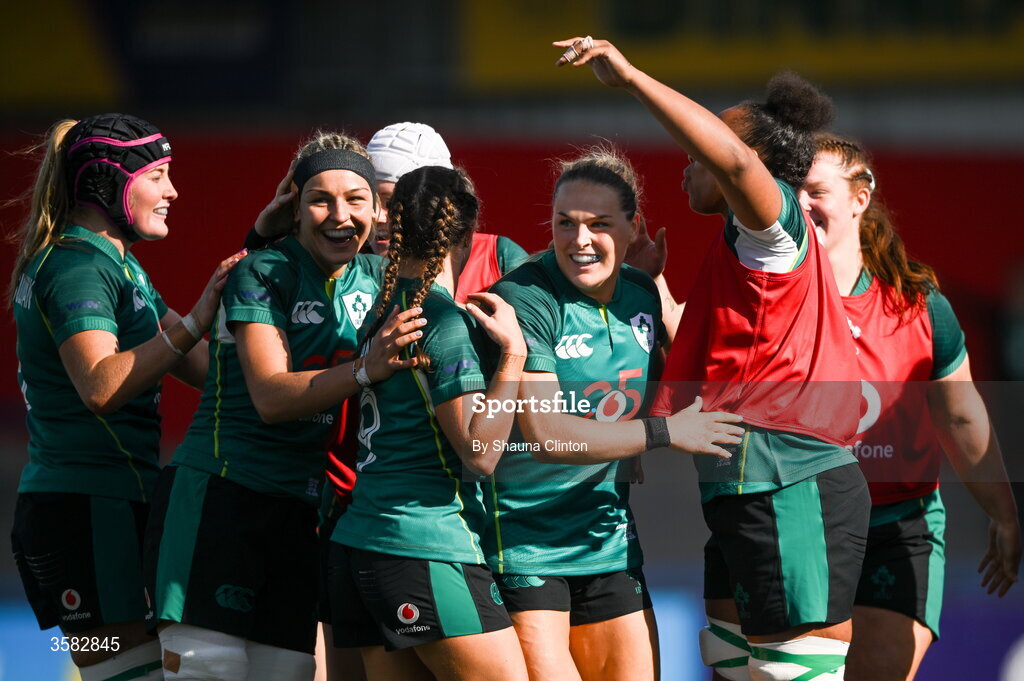 3 October 2026; Béibhinn Parsons of Ireland, centre, celebrates with team-mates after scoring their side's fifth try during the International Women's Rugby fixture between Ireland and Japan at Virgin Media Park in Cork. Photo by Shauna Clinton/Sportsfile
