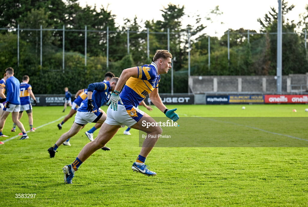 3 October 2026; Dylan Clarke of Castleknock warms up before the Dublin County Senior Club Football Championship semi-final match between Thomas Davis and Castleknock at Parnell Park in Dublin. Photo by Paul Phelan/Sportsfile