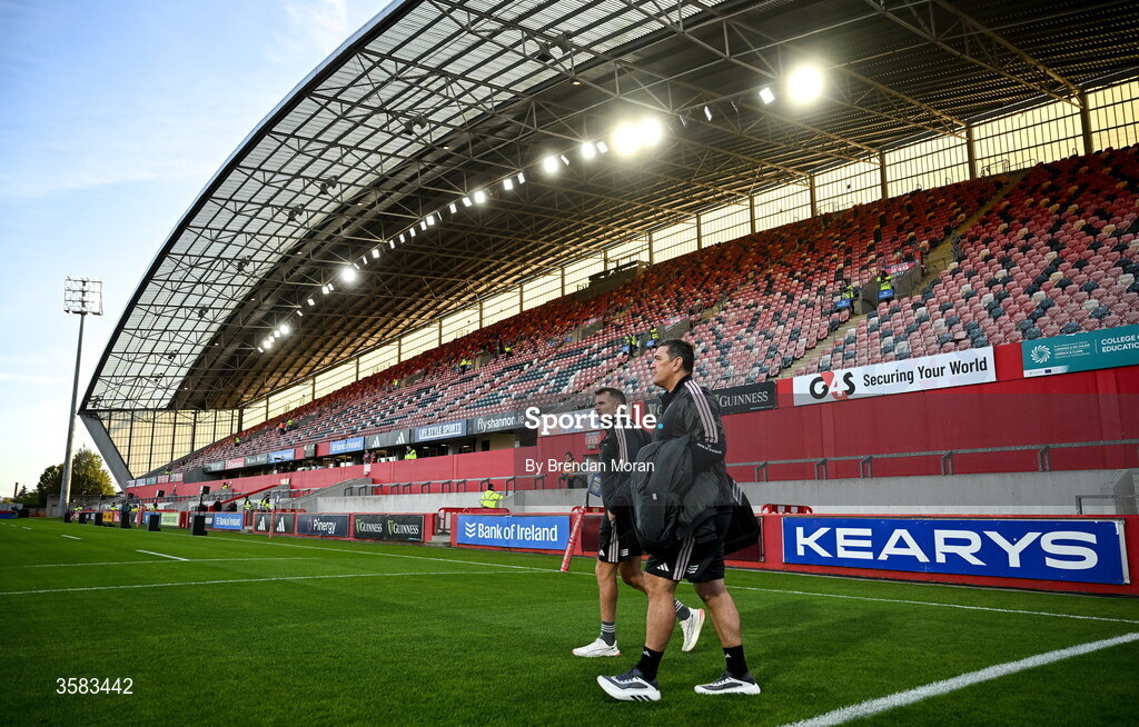 3 October 2026; Munster head coach Clayton McMillan, right, and assistant coach Jared Payne arrive before the United Rugby Championship match between Munster and Vodacom Bulls at Thomond Park in Limerick. Photo by Brendan Moran/Sportsfile