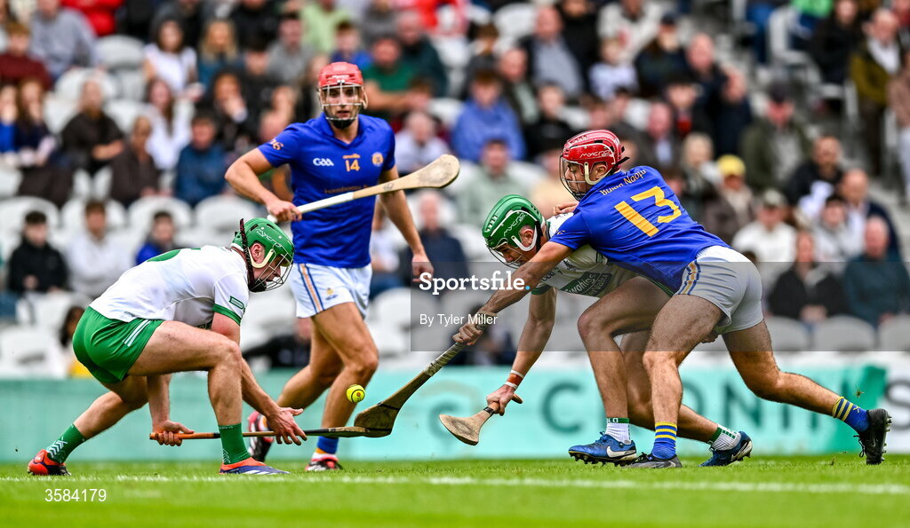 4 October 2026; Tommy Walsh of Kanturk is tackled by William Buckley of St Finbarrs during the Cork County Senior Club Hurling Championship semi-final match between Kanturk and St Finbarrs at SuperValu Páirc Uí Chaoimh in Cork. Photo by Tyler Miller/Sportsfile
