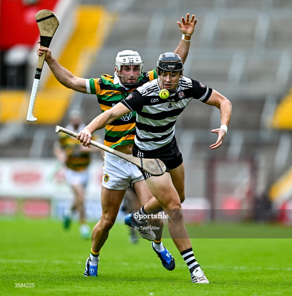 4 October 2026; Tadhg O'Leary Hayes of Midleton in action against Lee Quilligan of Glen Rovers during the Cork County Senior Club Hurling Championship semi-final match between Midleton and Glen Rovers at SuperValu Páirc Uí Chaoimh in Cork. Photo by Tyler Miller/Sportsfile