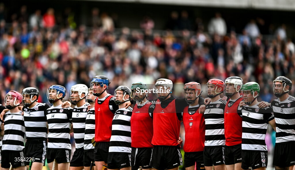 4 October 2026; Midleton players stand for Amhrán na bhFiann before the Cork County Senior Club Hurling Championship semi-final match between Midleton and Glen Rovers at SuperValu Páirc Uí Chaoimh in Cork. Photo by Tyler Miller/Sportsfile