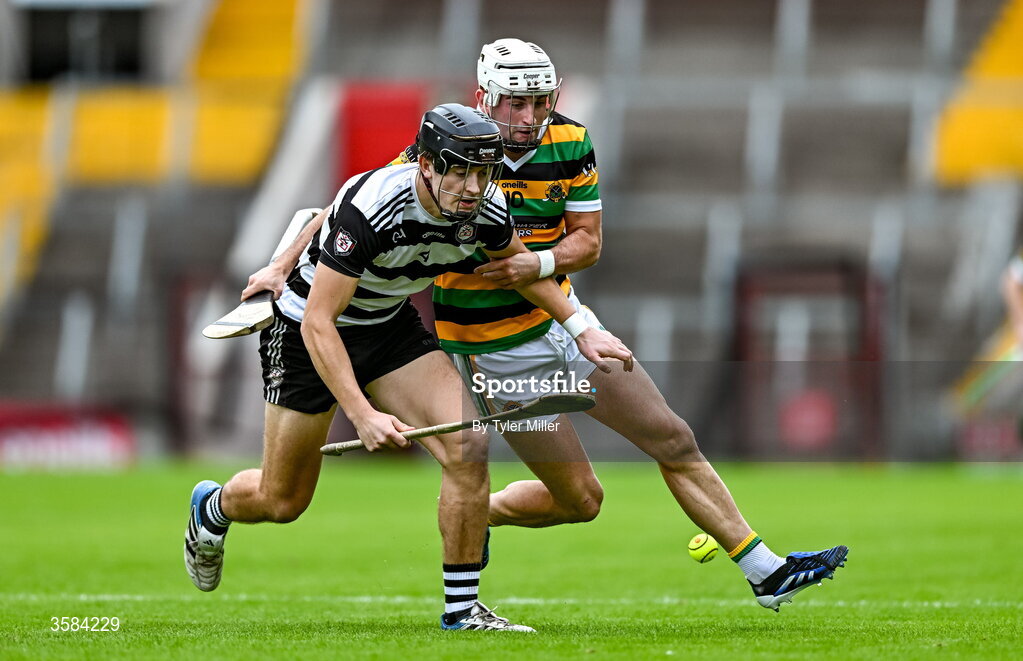 4 October 2026; Tadhg O'Leary Hayes of Midleton in action against Lee Quilligan of Glen Rovers during the Cork County Senior Club Hurling Championship semi-final match between Midleton and Glen Rovers at SuperValu Páirc Uí Chaoimh in Cork. Photo by Tyler Miller/Sportsfile