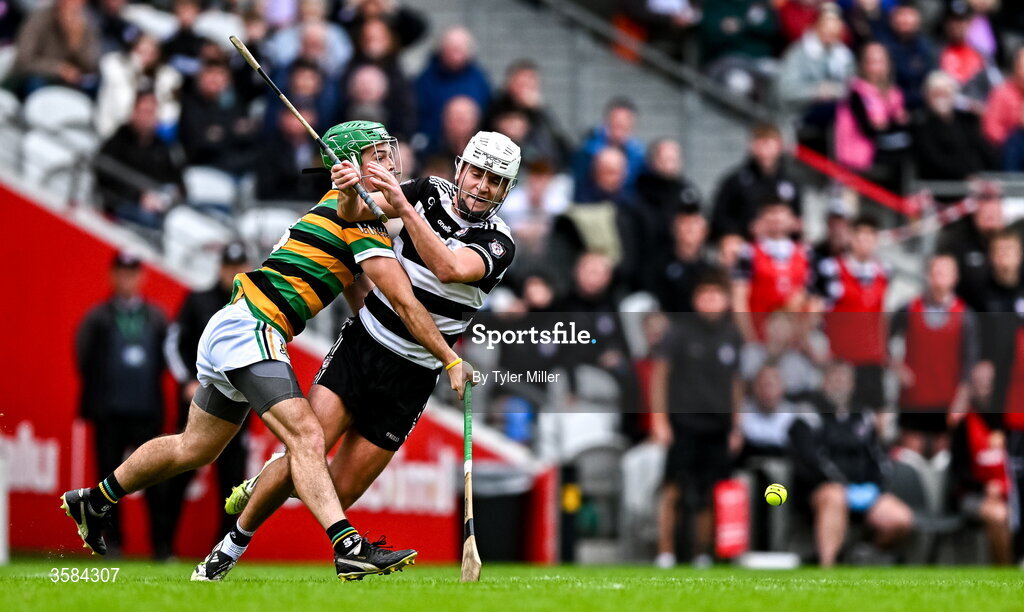 4 October 2026; David Cremin of Midleton is tackled by Rhys Dunne of Glen Rovers during the Cork County Senior Club Hurling Championship semi-final match between Midleton and Glen Rovers at SuperValu Páirc Uí Chaoimh in Cork. Photo by Tyler Miller/Sportsfile