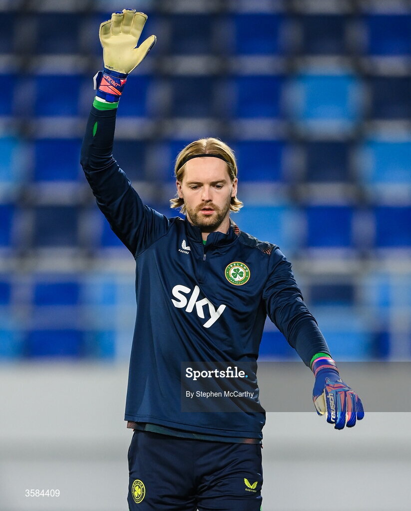 4 October 2026; Republic of Ireland captain Caoimhín Kelleher warms up before the UEFA Nations League B match between the Republic of Ireland and Israel at TSC Arena in Backa Topola, Serbia. Photo by Stephen McCarthy/Sportsfile