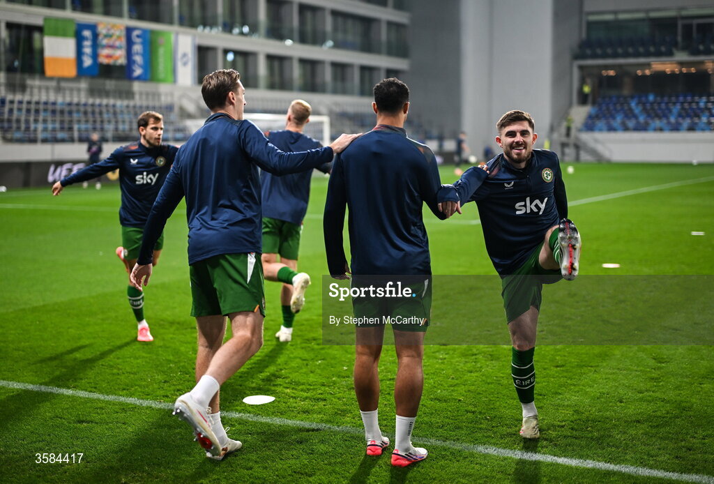 4 October 2026; Ryan Manning of Republic of Ireland, right, and teammates warm up before the UEFA Nations League B match between the Republic of Ireland and Israel at TSC Arena in Backa Topola, Serbia. Photo by Stephen McCarthy/Sportsfile