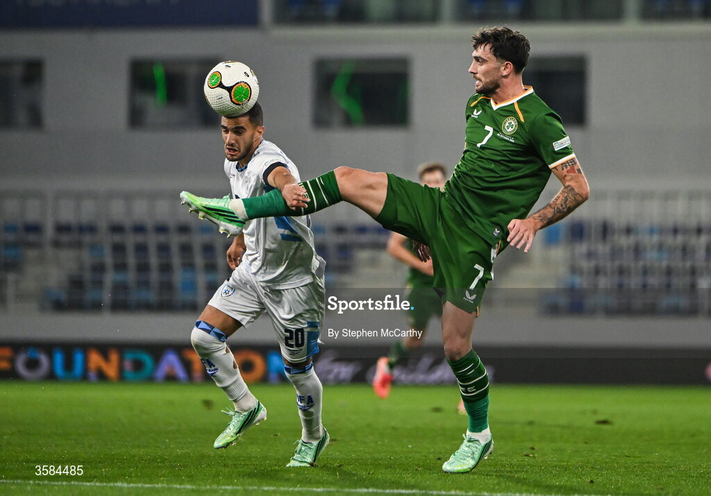 4 October 2026; Troy Parrott of Republic of Ireland in action against Liel Abada of Israel during the UEFA Nations League B match between the Republic of Ireland and Israel at TSC Arena in Backa Topola, Serbia. Photo by Stephen McCarthy/Sportsfile