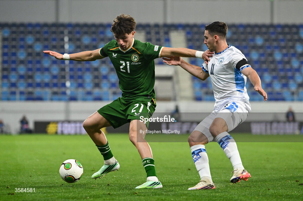 4 October 2026; Rocco Vata of Republic of Ireland in action against Oscar Gloukh of Israel during the UEFA Nations League B match between the Republic of Ireland and Israel at TSC Arena in Backa Topola, Serbia. Photo by Stephen McCarthy/Sportsfile