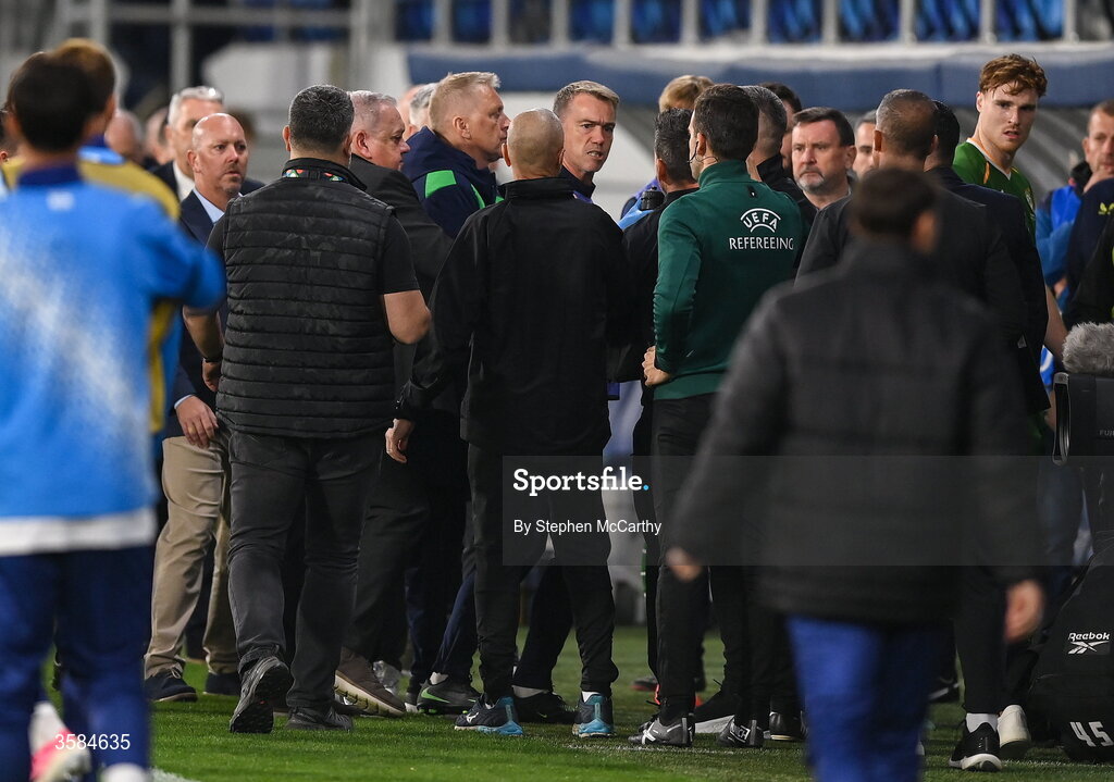4 October 2026; Players and officials, including Republic of Ireland head coach Heimir Hallgrimsson and Republic of Ireland head of athletic performance Damien Doyle, centre, during the UEFA Nations League B match between the Republic of Ireland and Israel at TSC Arena in Backa Topola, Serbia. Photo by Stephen McCarthy/Sportsfile