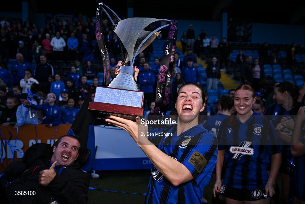 3 October 2026; Noelle Murray of Athlone Town with the SSE Airtricity Women's Premier Division trophy after the SSE Airtricity Women's Premier Division match between Athlone Town and Galway United at Athlone Town Stadium in Lissywollen, Athlone, Westmeath. Photo by Ben McShane/Sportsfile