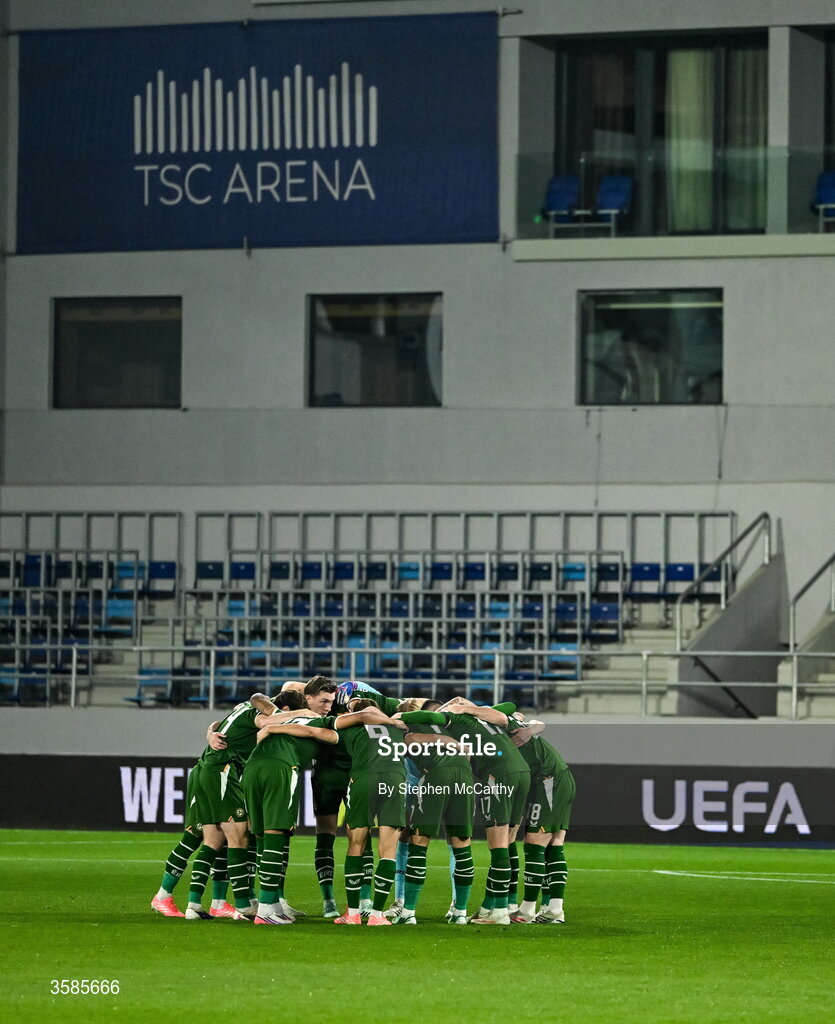 4 October 2026; Republic of Ireland players huddle before the UEFA Nations League B match between the Republic of Ireland and Israel at TSC Arena in Backa Topola, Serbia. Photo by Stephen McCarthy/Sportsfile