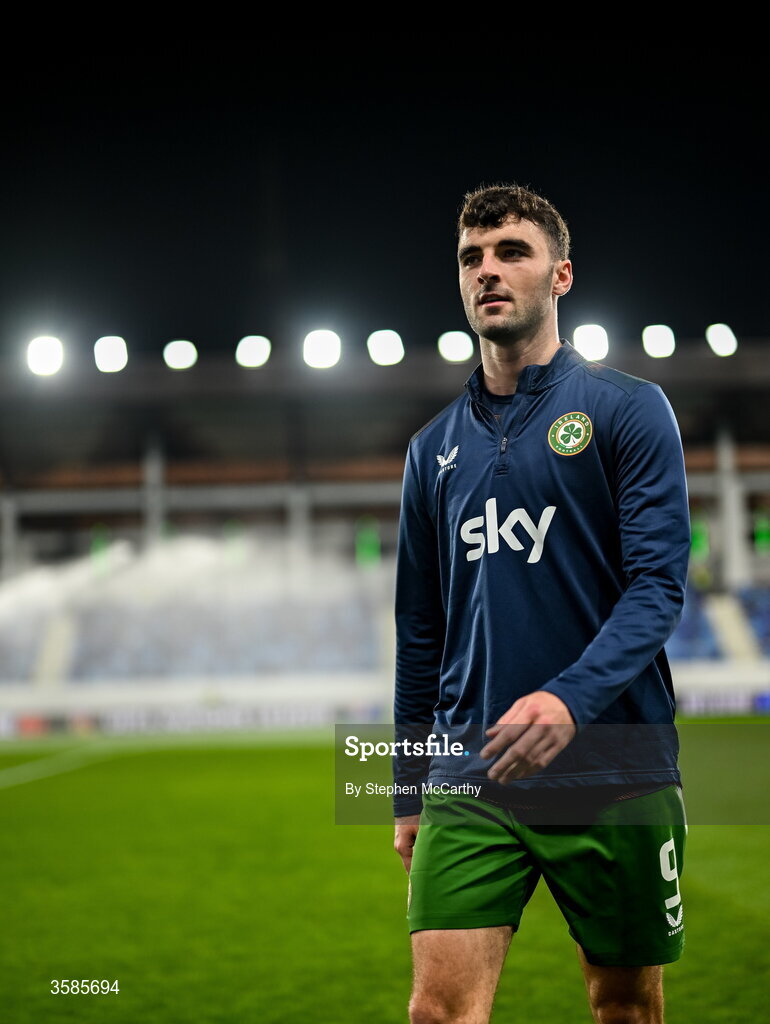 4 October 2026; Tom Cannon of Republic of Ireland returns to the dressing room following their warm up before the UEFA Nations League B match between the Republic of Ireland and Israel at TSC Arena in Backa Topola, Serbia. Photo by Stephen McCarthy/Sportsfile