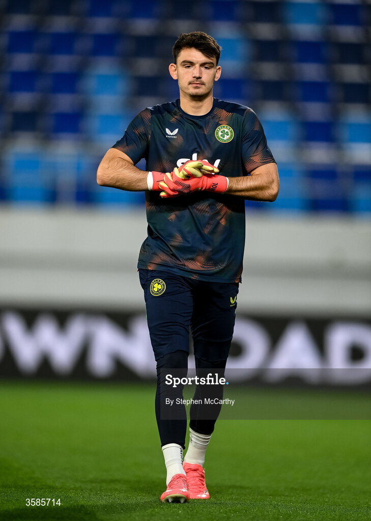 4 October 2026; Republic of Ireland goalkeeper Max O'Leary warms up before the UEFA Nations League B match between the Republic of Ireland and Israel at TSC Arena in Backa Topola, Serbia. Photo by Stephen McCarthy/Sportsfile