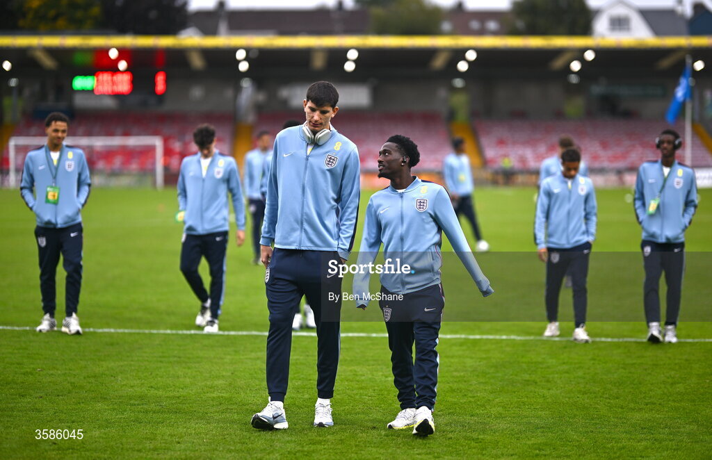 6 October 2026; England goalkeeper James Beadle, left, and teammate Amario Cozier-Duberry during the UEFA European U21 Championship qualifier match between the Republic of Ireland and England at Turner's Cross Stadium in Cork. Photo by Ben McShane/Sportsfile