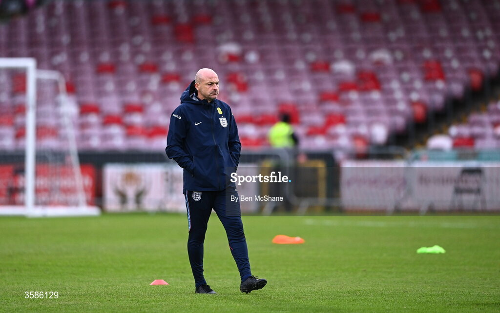 6 October 2026; England head coach Lee Carsley before the UEFA European U21 Championship qualifier match between the Republic of Ireland and England at Turner's Cross Stadium in Cork. Photo by Ben McShane/Sportsfile