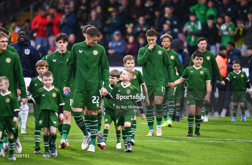 6 October 2026; Tommy Lonergan of Republic of Ireland and teammates make their way onto the pitch before the UEFA European U21 Championship qualifier match between the Republic of Ireland and England at Turner's Cross Stadium in Cork. Photo by Ben McShane/Sportsfile