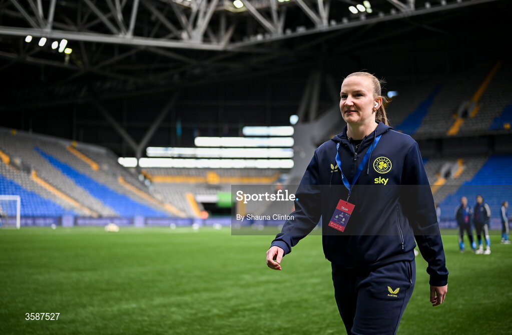 9 October 2026; Republic of Ireland goalkeeper Courtney Brosnan before the 2027 FIFA Women’s World Cup qualifying round 1 play-off first leg match between Kazakhstan and the Republic of Ireland at Astana Arena in Kazakhstan. Photo by Shauna Clinton/Sportsfile