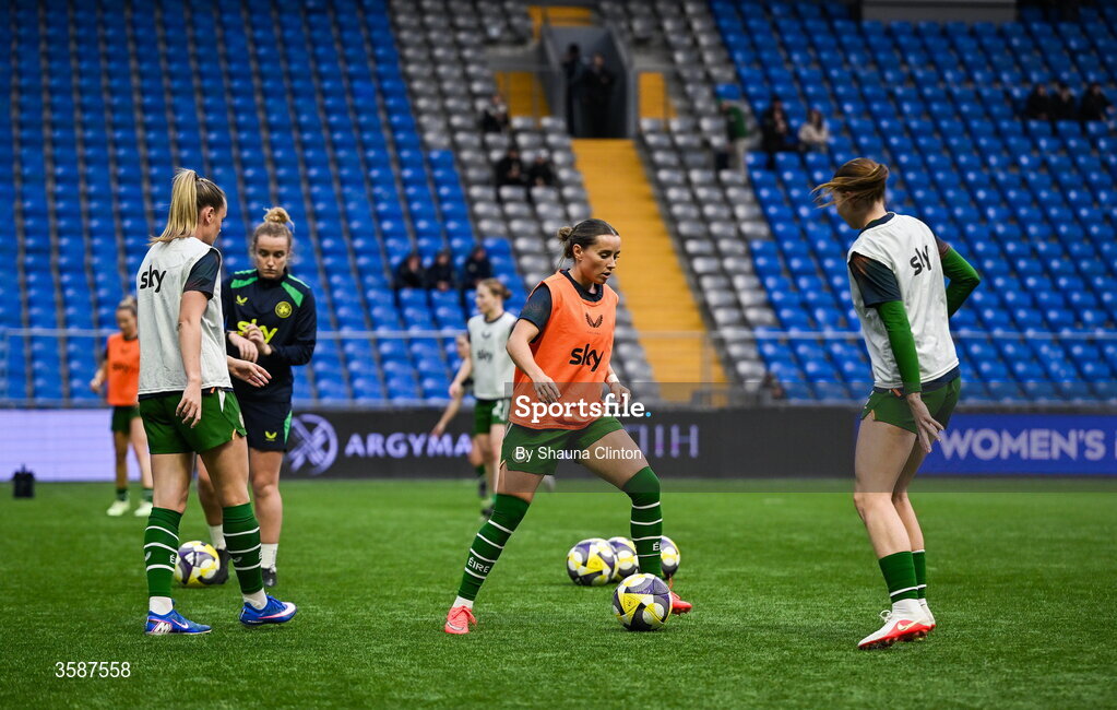 9 October 2026; Shanade Hopcroft of Republic of Ireland, centre, before the 2027 FIFA Women’s World Cup qualifying round 1 play-off first leg match between Kazakhstan and the Republic of Ireland at Astana Arena in Kazakhstan. Photo by Shauna Clinton/Sportsfile