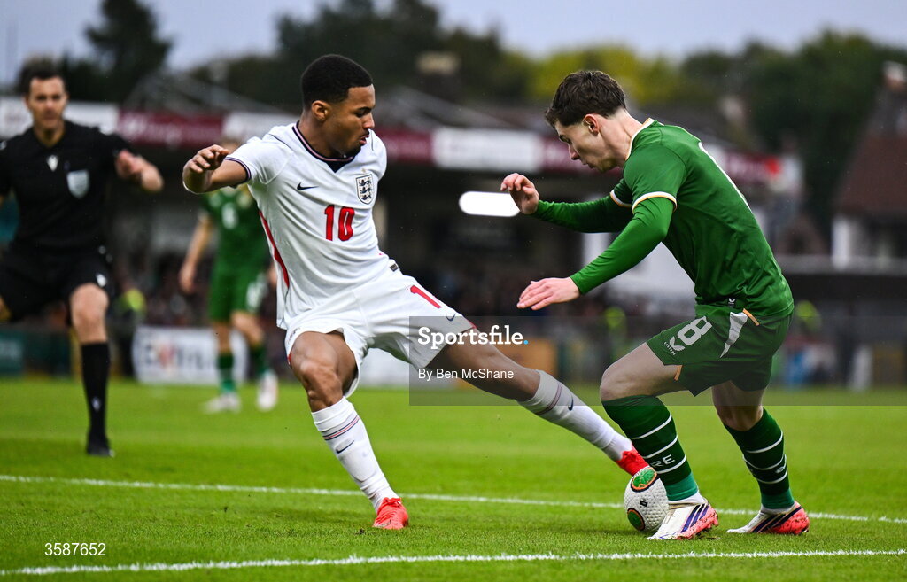 6 October 2026; Jamie Mullins of Republic of Ireland and Ethan Nwaneri of England during the UEFA European U21 Championship qualifier match between the Republic of Ireland and England at Turner's Cross Stadium in Cork. Photo by Ben McShane/Sportsfile