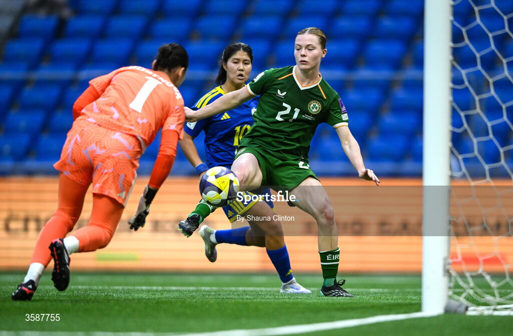 9 October 2026; Emily Murphy of Republic of Ireland shoots to score her side's fourth goal during the 2027 FIFA Women’s World Cup qualifying round 1 play-off first leg match between Kazakhstan and the Republic of Ireland at Astana Arena in Kazakhstan. Photo by Shauna Clinton/Sportsfile