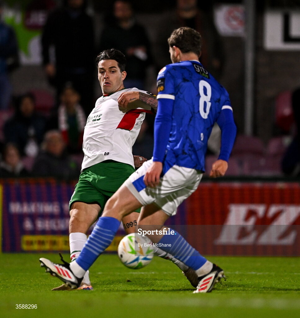 9 October 2026; Ruairi Keating of Cork City in action against Max Hutchison of Finn Harps during the SSE Airtricity Men’s First Division match between Cork City and Finn Harps at Turner's Cross in Cork. Photo by Ben McShane/Sportsfile