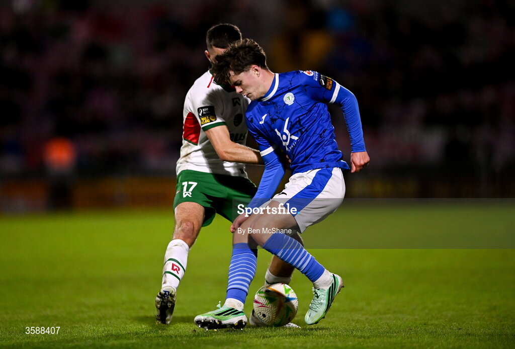9 October 2026; Gavin McAteer of Finn Harps in action against Darragh Crowley of Cork City during the SSE Airtricity Men’s First Division match between Cork City and Finn Harps at Turner's Cross in Cork. Photo by Ben McShane/Sportsfile