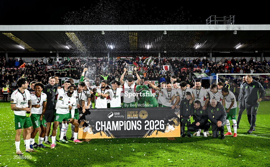 9 October 2026; Cork City captain Fiacre Kelleher celebrates with the SSE Airtricity Men’s First Division trophy and teammates after the SSE Airtricity Men’s First Division match between Cork City and Finn Harps at Turner's Cross in Cork. Photo by Ben McShane/Sportsfile