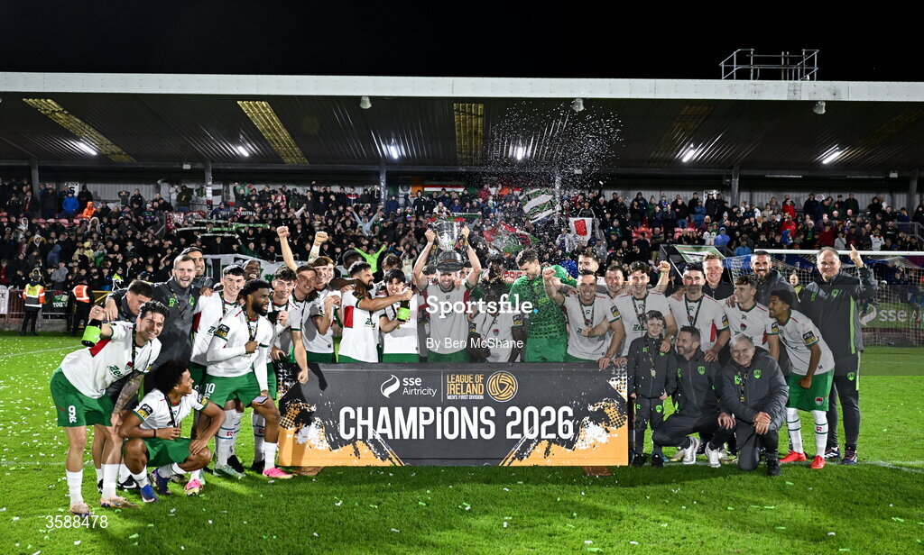 9 October 2026; Cork City captain Fiacre Kelleher celebrates with the SSE Airtricity Men’s First Division trophy with teammates after the SSE Airtricity Men’s First Division match between Cork City and Finn Harps at Turner's Cross in Cork. Photo by Ben McShane/Sportsfile