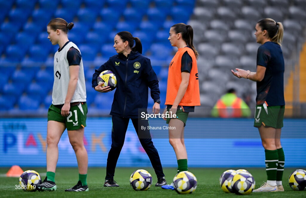 9 October 2026; Republic of Ireland assistant coach Amber Whiteley, centre, before the 2027 FIFA Women’s World Cup qualifying round 1 play-off first leg match between Kazakhstan and the Republic of Ireland at Astana Arena in Kazakhstan. Photo by Shauna Clinton/Sportsfile
